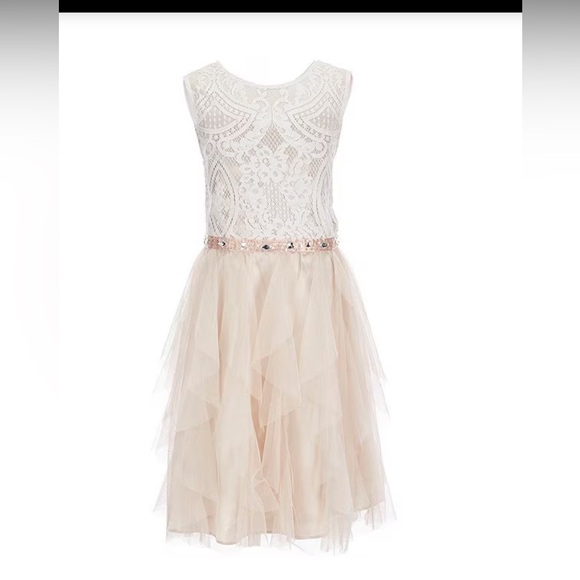 RARE EDITIONS - SLEEVELESS CREAM CASCADE DRESS - Picture 6 of 7